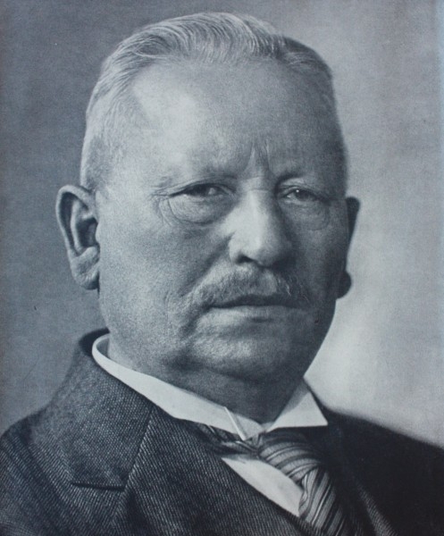Porträt anlässlich seiner Ernennung zum Ehrenbürger der Stadt Viersen, 1932