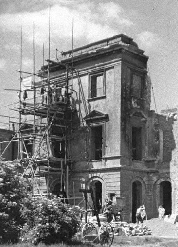 Wiederaufbau des Universitäts-Hauptgebäudes, 1945