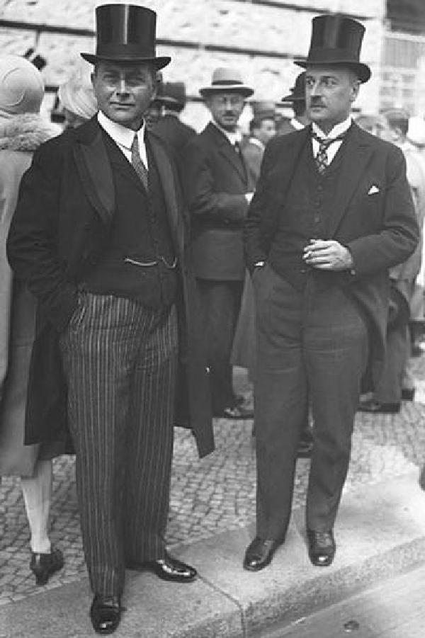 Reichswirtschafts- und Außenminister Dr. Curtius (links), Oktober 1931