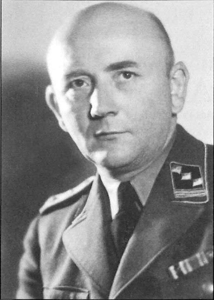 Heinrich Müller in der Uniform des SD, Porträtfoto