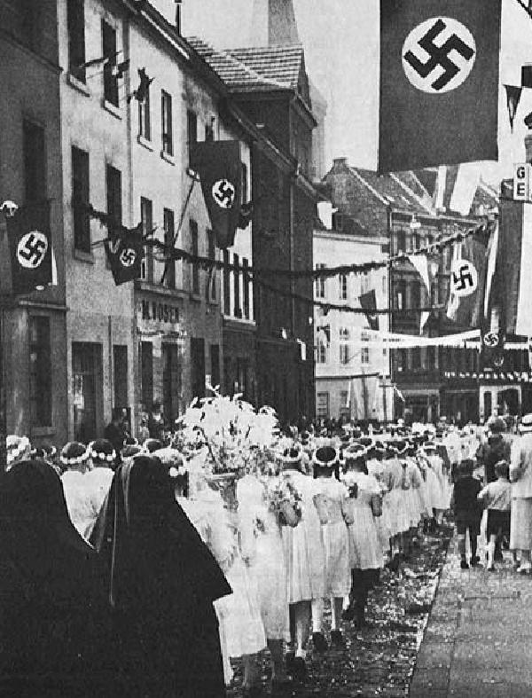 Prozession im Kölner Kunibertsviertel, nach 1933